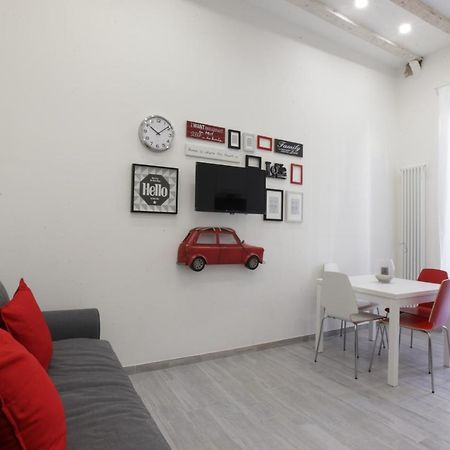 Amazing Apartment In City Center With Balcony Milan Extérieur photo