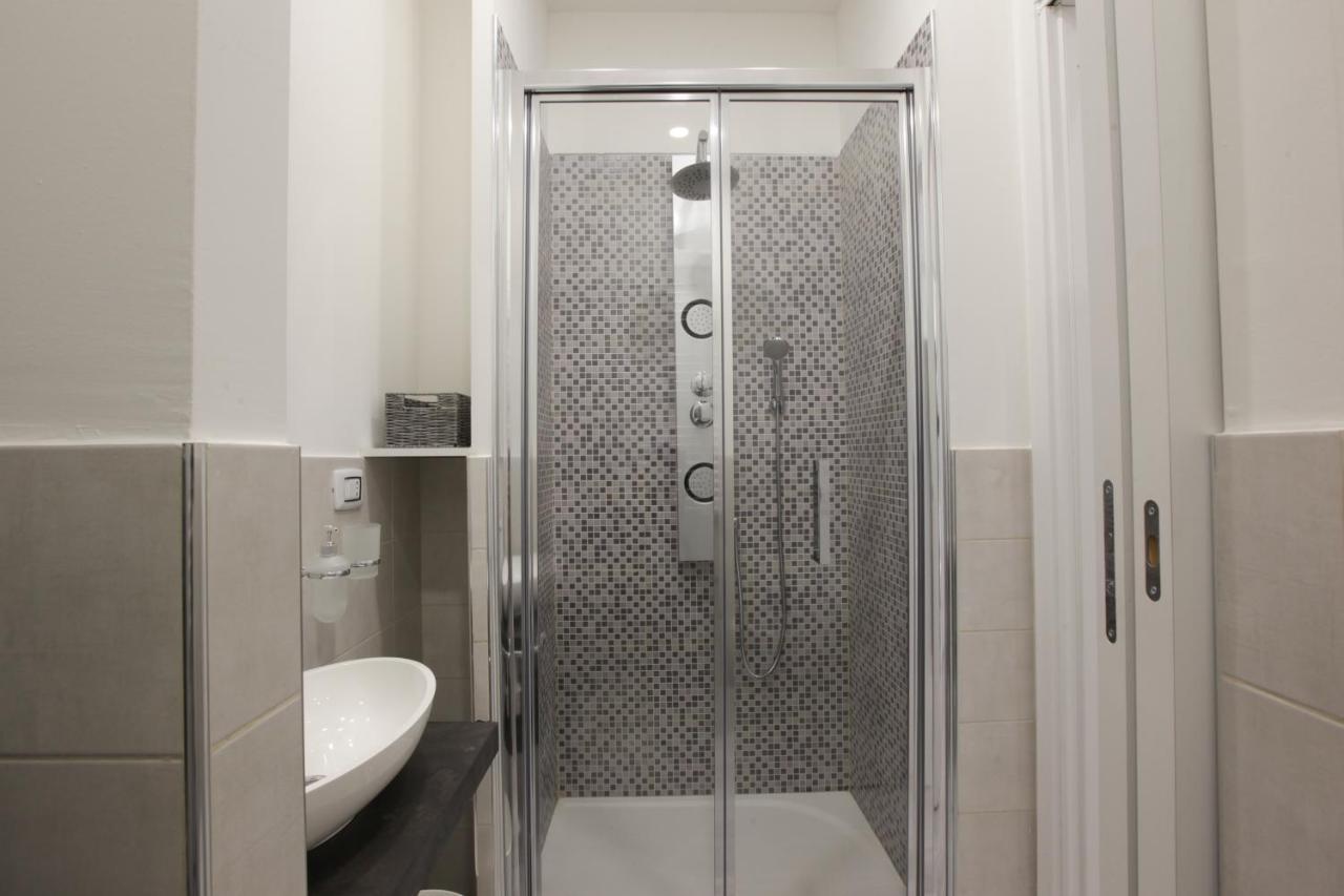 Amazing Apartment In City Center With Balcony Milan Extérieur photo