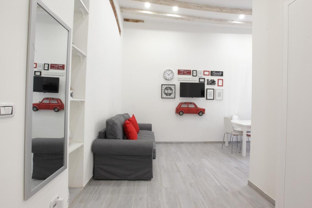 Amazing Apartment In City Center With Balcony Milan Extérieur photo