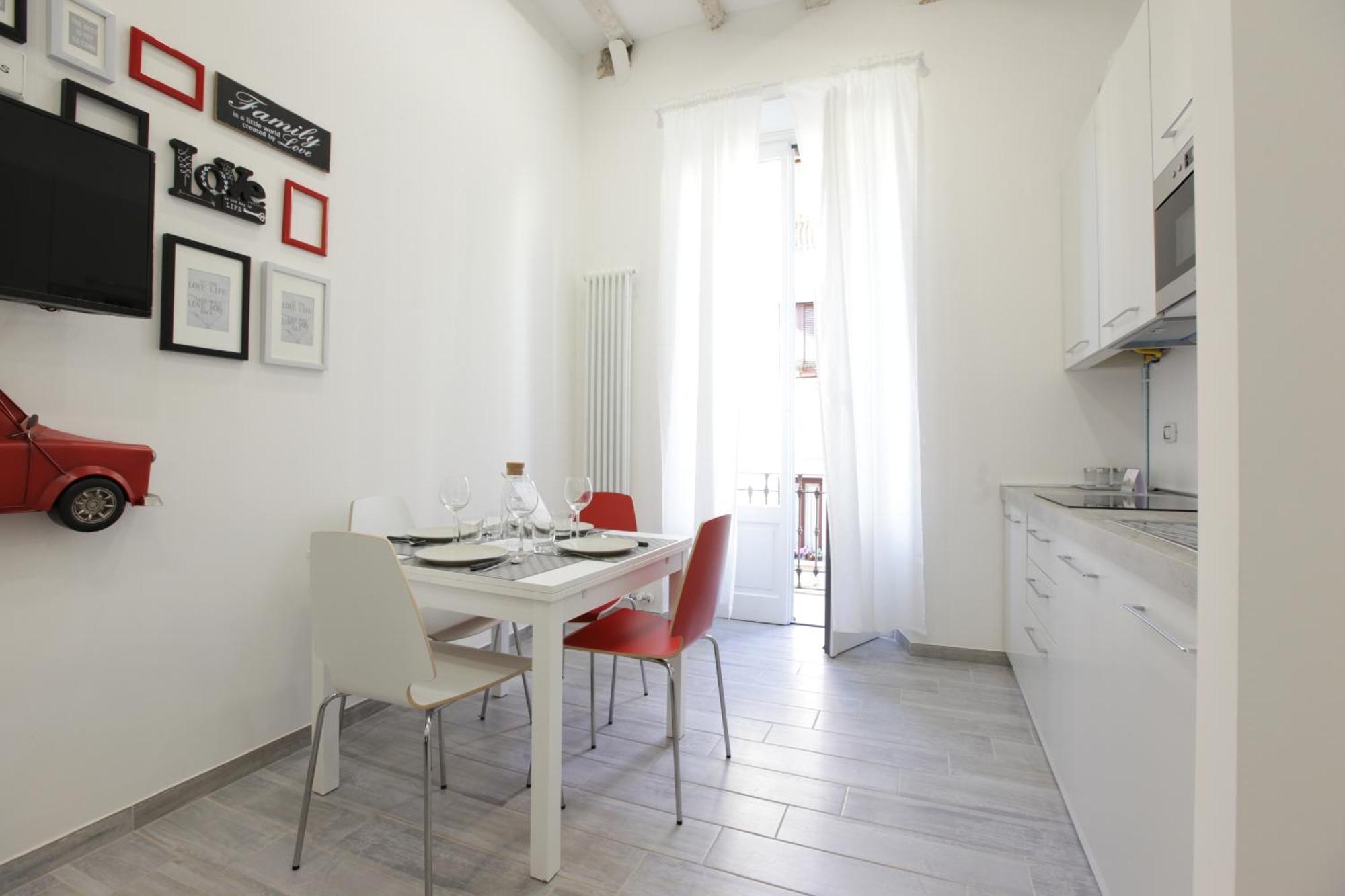 Amazing Apartment In City Center With Balcony Milan Extérieur photo