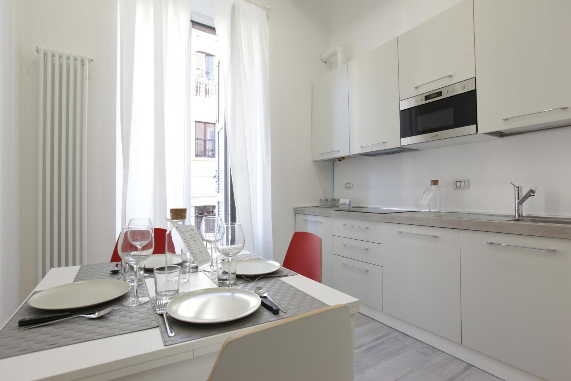 Amazing Apartment In City Center With Balcony Milan Extérieur photo