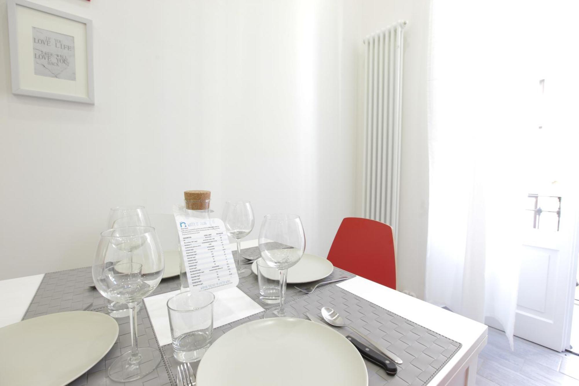Amazing Apartment In City Center With Balcony Milan Extérieur photo